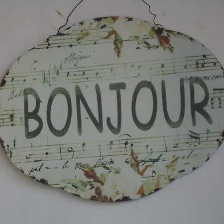 Chambres D'hotes Fontaine De Barreau Bed & Breakfast